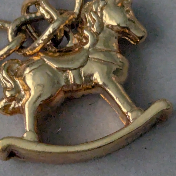 1993 Avon "Christmas Wishes" Child's Charm Bracelet w/Box! - Picture 4 of 9